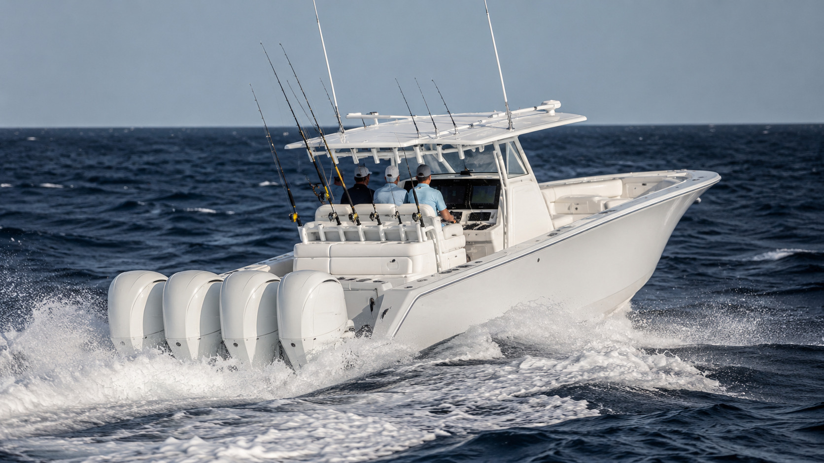 yellowfin offshore rear quarter running 02